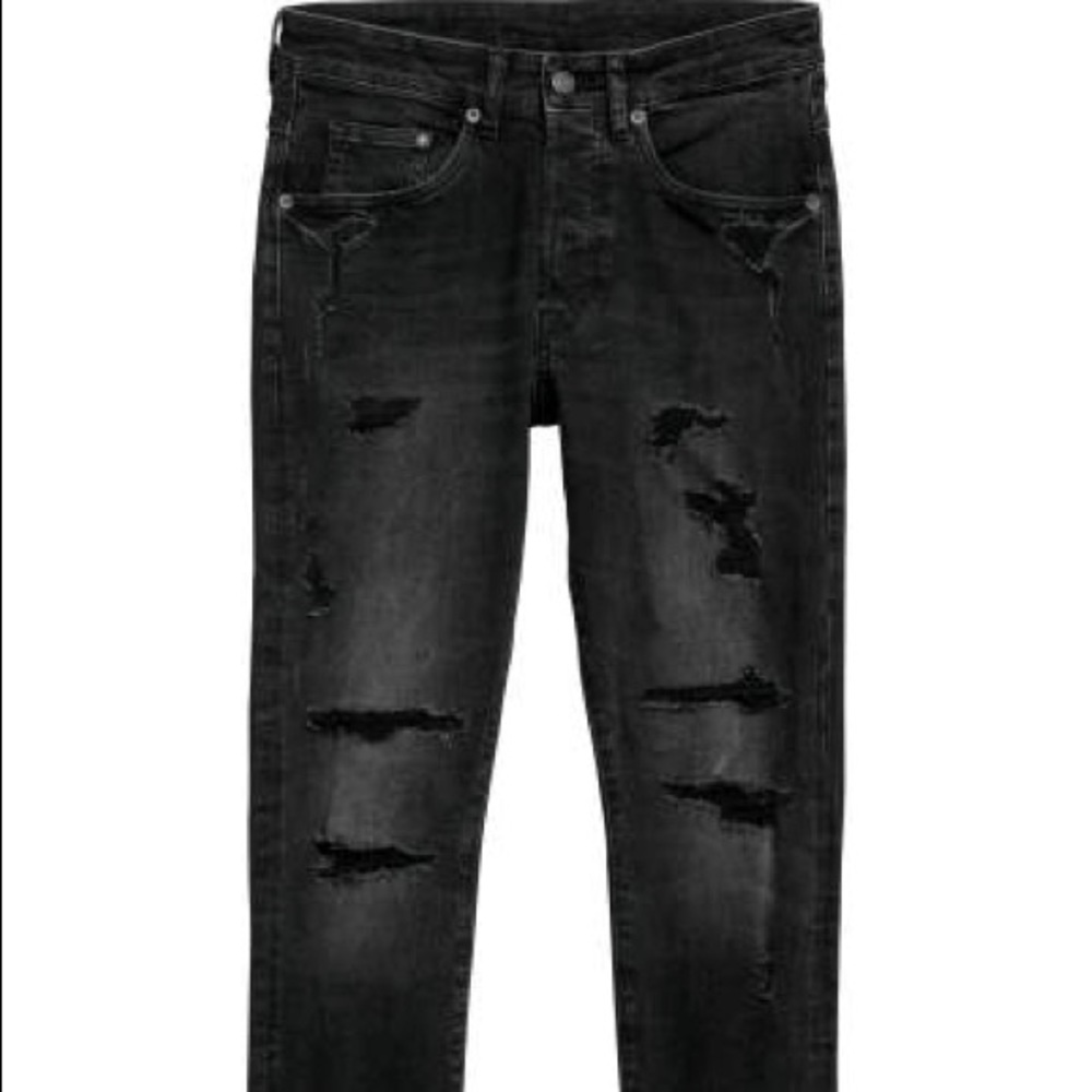 H&M distresses skinny jean black